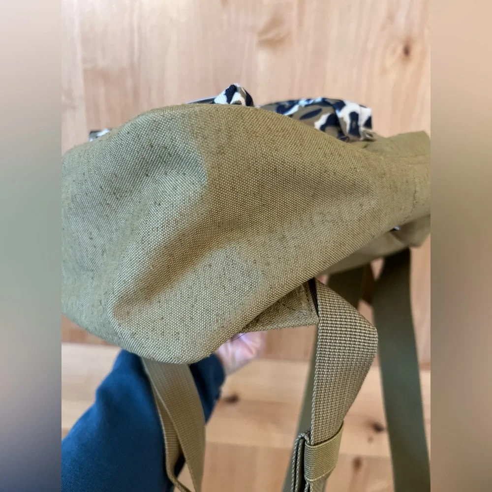 Herschel Little America Mid Volume 17L Backpack Tan Leopard NWOT